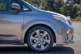 Used 2018 Toyota Sienna SE image 5