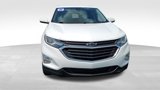 Used 2020 Chevrolet Equinox LT w/ Driver Convenience Package image 3