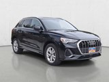 Used 2022 Audi Q3 2.0T Premium Plus w/ Premium Plus Package image 3