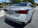 Used 2023 Nissan Altima 2.5 SV image 3