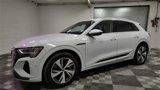 Used 2024 Audi Q8 e-tron Premium Plus w/ Premium Plus Package image 5