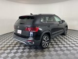 Used 2024 Volkswagen Taos SE image 5