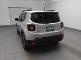 Used 2015 Jeep Renegade Latitude w/ Popular Equipment Group image 6