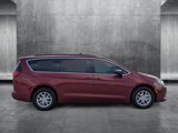 Used 2020 Chrysler Voyager Lxi image 4