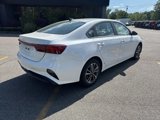 Used 2023 Kia Forte LXS image 3