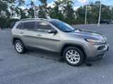 Used 2017 Jeep Cherokee Latitude w/ Comfort & Sound Group image 2