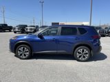 Used 2023 Nissan Rogue SV image 4