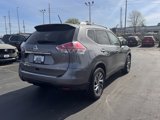 Used 2015 Nissan Rogue SL w/ SL Premium Package image 2