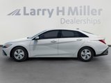 New 2025 Hyundai Elantra SE image 3