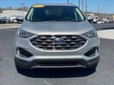 Used 2019 Ford Edge SEL w/ Equipment Group 201A image 2