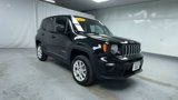 Used 2023 Jeep Renegade Latitude image 2