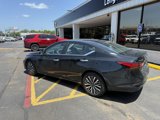 Used 2023 Nissan Altima 2.5 SV image 2
