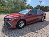 Certified 2021 Toyota Camry LE image 3
