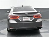 Used 2022 Toyota Camry XSE image 4