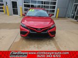 Used 2022 Toyota Camry SE image 2