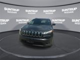 Used 2017 Jeep Cherokee Latitude w/ Cold Weather Group image 3