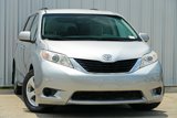 Used 2011 Toyota Sienna LE image 2