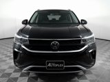Used 2022 Volkswagen Taos SE image 2