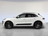 Certified 2024 Porsche Macan image 2