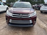 Used 2017 Toyota Highlander XLE image 3