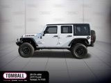 Used 2016 Jeep Wrangler Unlimited Sahara w/ Connectivity Group image 4