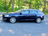 Used 2016 Volvo V60 T5 Premier w/ Convenience Package image 2
