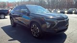 New 2025 Chevrolet Trax RS w/ Sunroof Package image 3