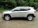 Used 2019 Jeep Compass Latitude image 2