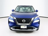 Used 2021 Nissan Rogue SV image 2
