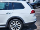 Used 2017 Volkswagen Golf Alltrack SE image 3