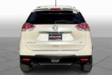 Used 2016 Nissan Rogue SV image 4