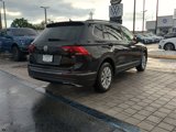 Used 2018 Volkswagen Tiguan SE w/ Panoramic Sunroof Package image 4