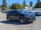 Used 2022 Volkswagen Taos SE image 3