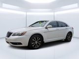 Used 2013 Chrysler 200 Touring w/ S Exterior Appearance Pkg image 4