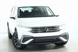 Certified 2022 Volkswagen Tiguan SE image 2