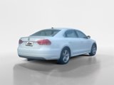 Used 2013 Volkswagen Passat TDI SE image 4