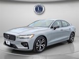 Certified 2025 Volvo S60 B5 Core image 3