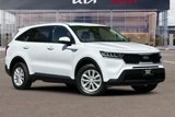Used 2021 Kia Sorento LX image 2