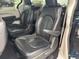 Used 2021 Chrysler Pacifica Touring-L image 4