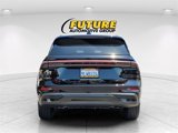 Certified 2024 Lincoln Nautilus Reserve w/ Equipment Group 202A image 5