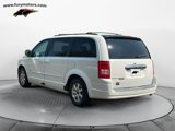 Used 2008 Chrysler Town & Country Touring image 5