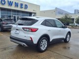 Used 2022 Ford Escape SE image 2
