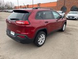 Used 2017 Jeep Cherokee Sport image 3