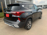 Used 2021 Kia Seltos EX image 2