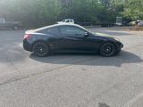 Used 2010 Hyundai Genesis 3.8 image 2