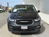 Used 2023 Chrysler Pacifica Touring-L image 2
