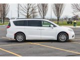Used 2022 Chrysler Pacifica Touring-L image 2