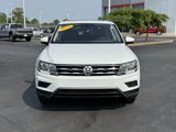 Used 2020 Volkswagen Tiguan SE w/ Panoramic Sunroof Package image 2