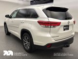 Used 2018 Toyota Highlander XLE image 3