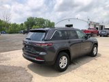 Used 2022 Jeep Grand Cherokee Laredo w/ Luxury Tech Group I image 4